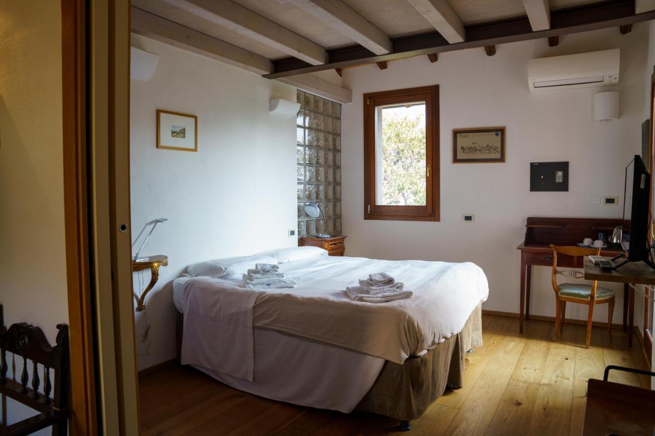 Villa La Lepre Bianca Cento  Exterior foto