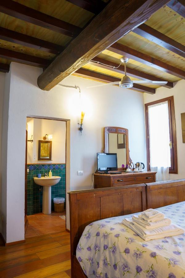 Villa La Lepre Bianca Cento  Exterior foto